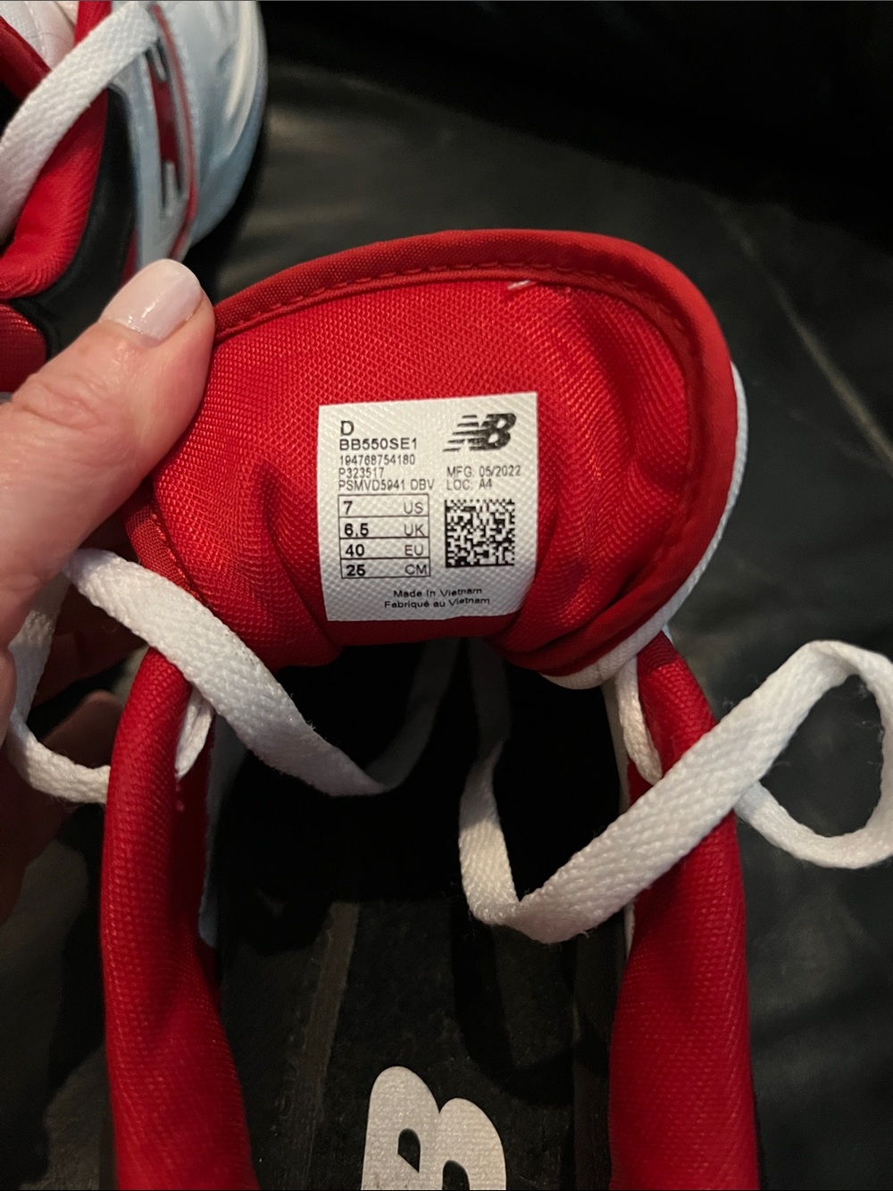 New Balance 550 Men’s White and Red Low-Top Sneakers - Picture 5 of 5